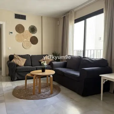 Sale of middle floor apartment in Puerto Banús