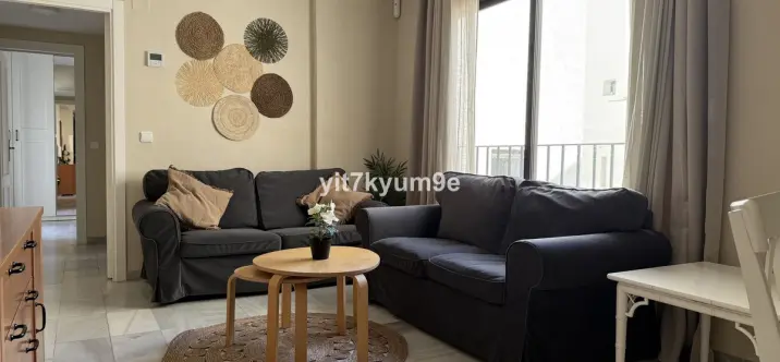 Sale of middle floor apartment in Puerto Banús 1