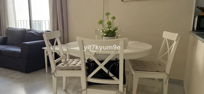 Sale of middle floor apartment in Puerto Banús 3