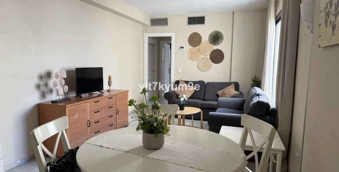 Sale of middle floor apartment in Puerto Banús 5