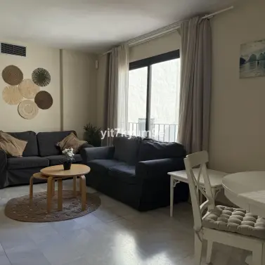 Sale of middle floor apartment in Puerto Banús