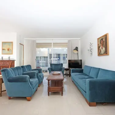 Sale of middle floor apartment in Marbella