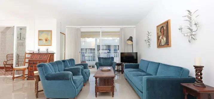 Sale of middle floor apartment in Marbella 3