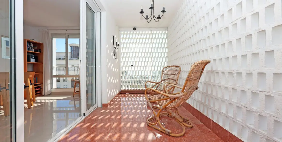 Venta de apartamento en planta media en Marbella 7