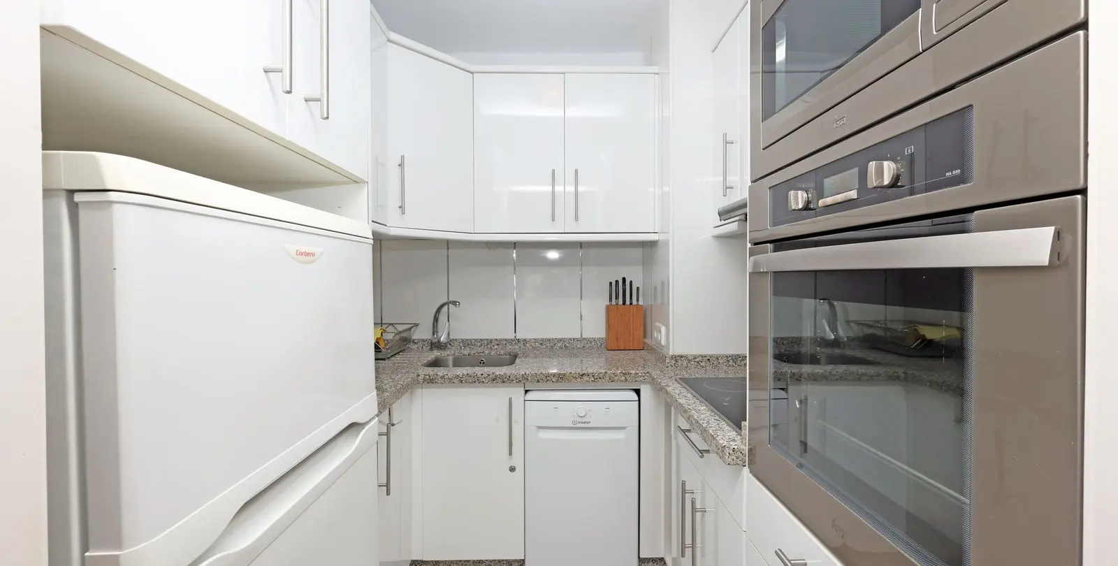 Sale of middle floor apartment in Marbella 6