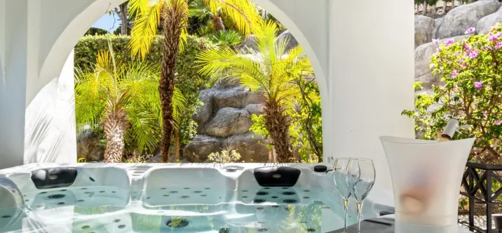 Venta de apartamento en planta baja en Marbella 1