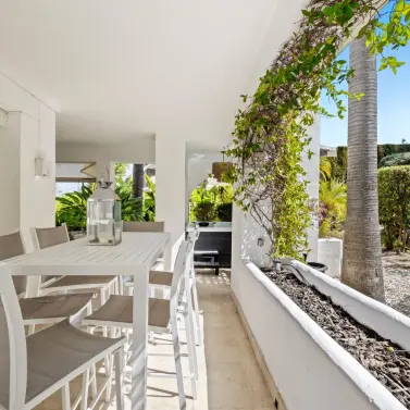 Venta de apartamento en planta baja en Marbella