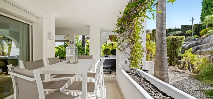 Venta de apartamento en planta baja en Marbella 2
