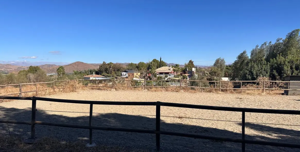Venta de finca - cortijo en Cártama 26