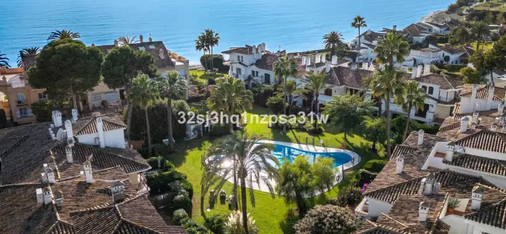 Продажа таунхауса в Estepona 2