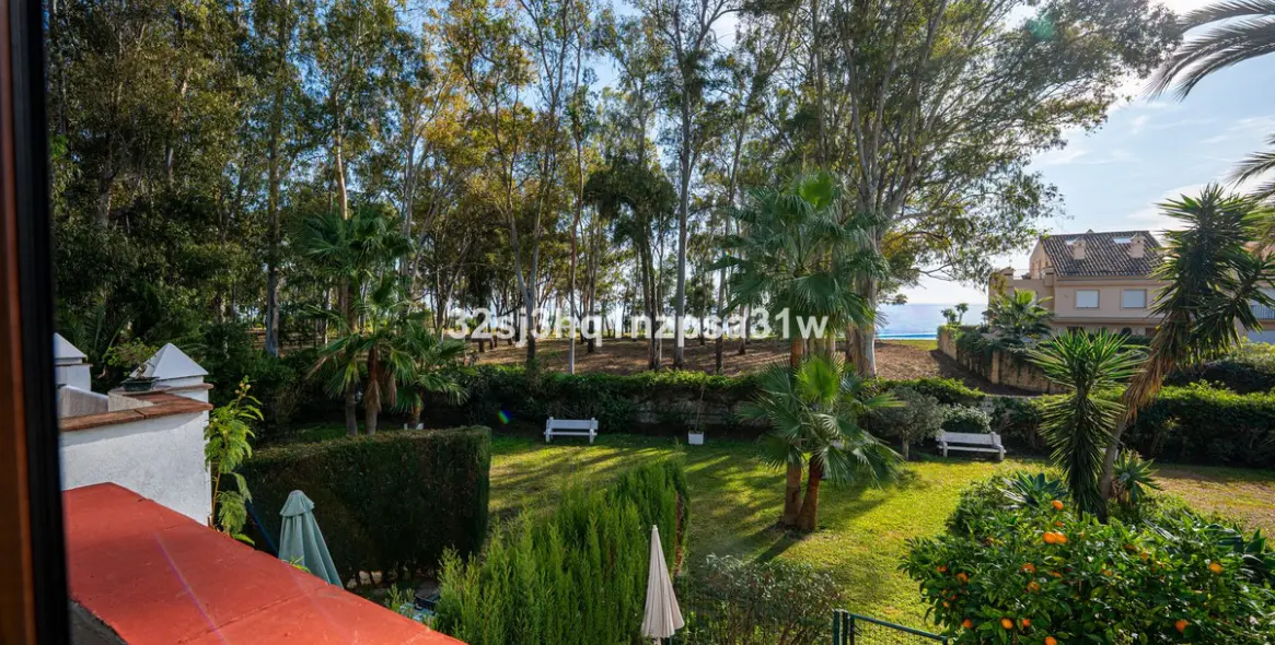 Продажа таунхауса в Estepona 11