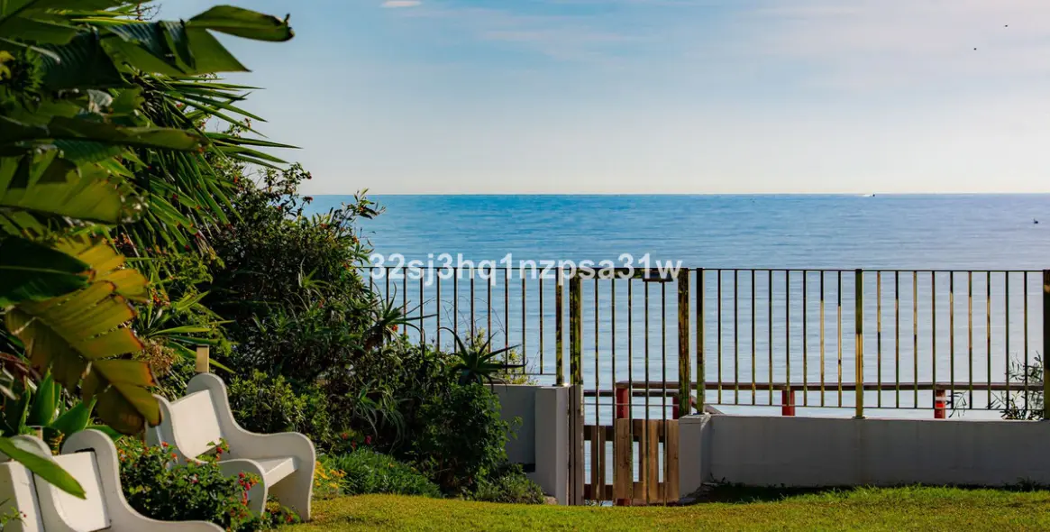 Продажа таунхауса в Estepona 1