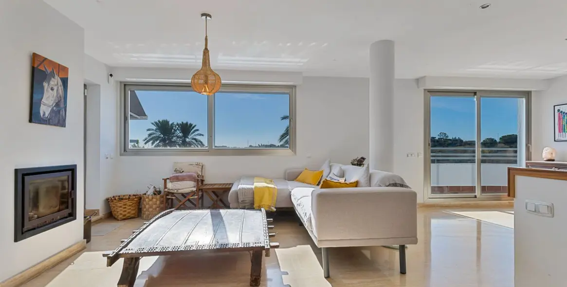 Sale of penthouse duplex in La Cala Golf 8