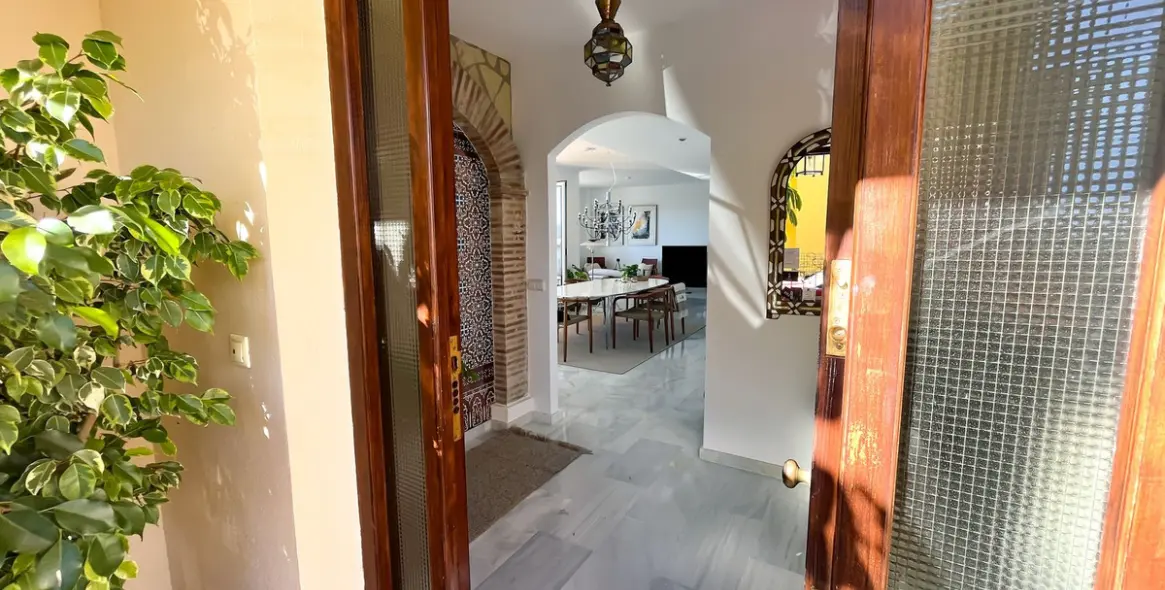 Продажа  отдельно стоящей виллы в Mijas Golf 2