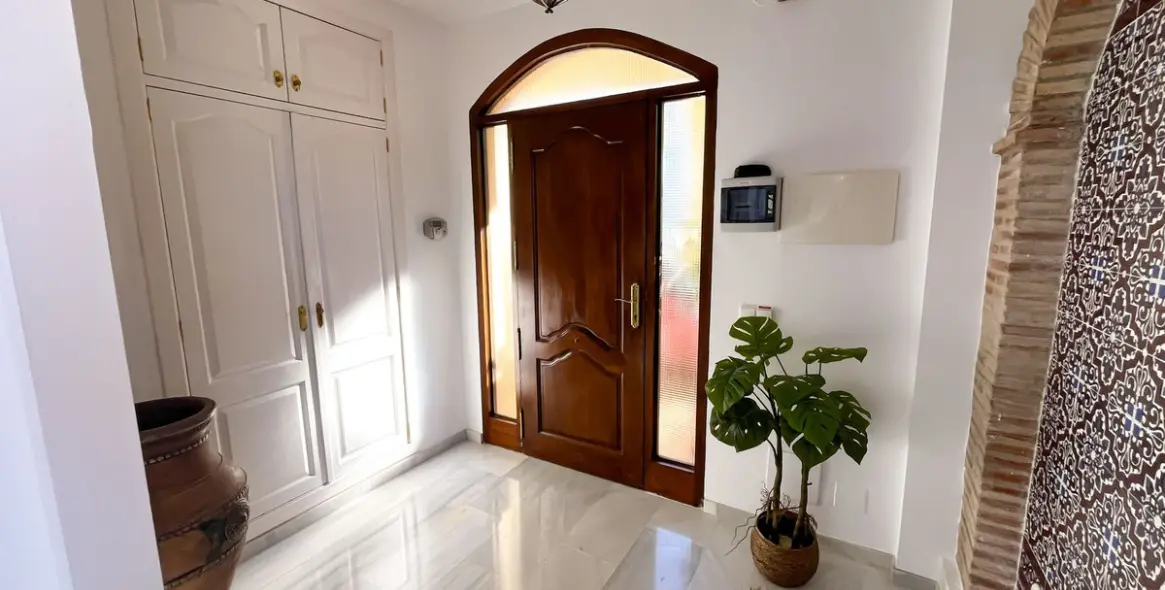 Продажа  отдельно стоящей виллы в Mijas Golf 3