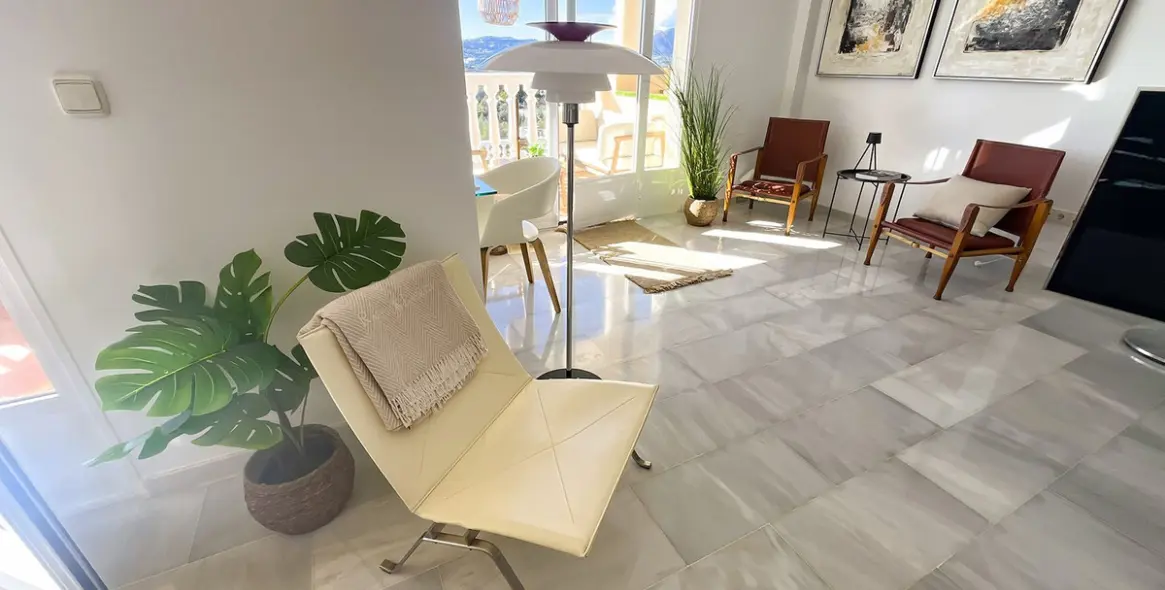 Продажа  отдельно стоящей виллы в Mijas Golf 15