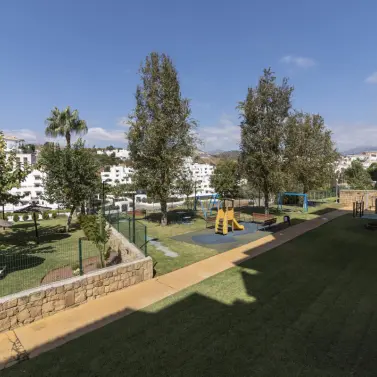 Sale of middle floor apartment in Selwo