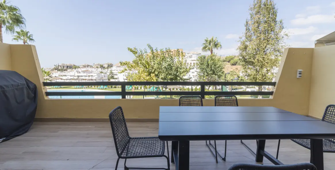 Продажа апартаментов на среднем этаже в Selwo 6