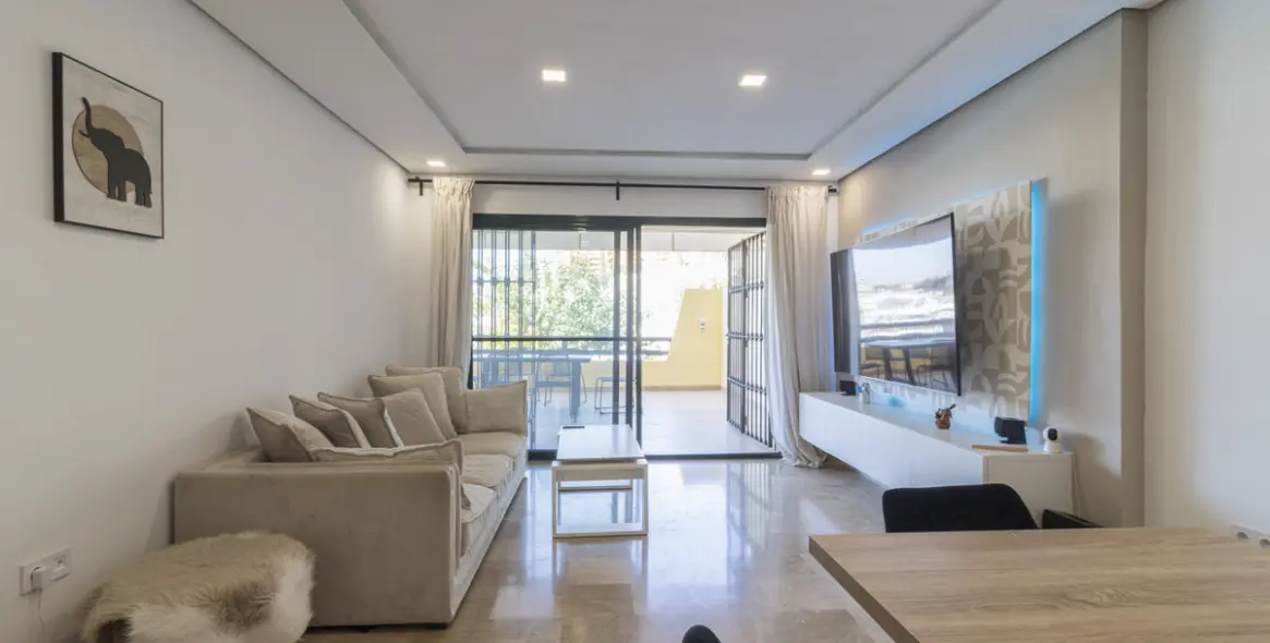 Продажа апартаментов на среднем этаже в Selwo 15