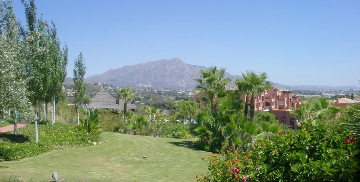 Sale of penthouse duplex in Benahavís 35