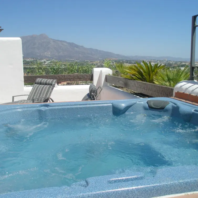 Sale of penthouse duplex in Benahavís