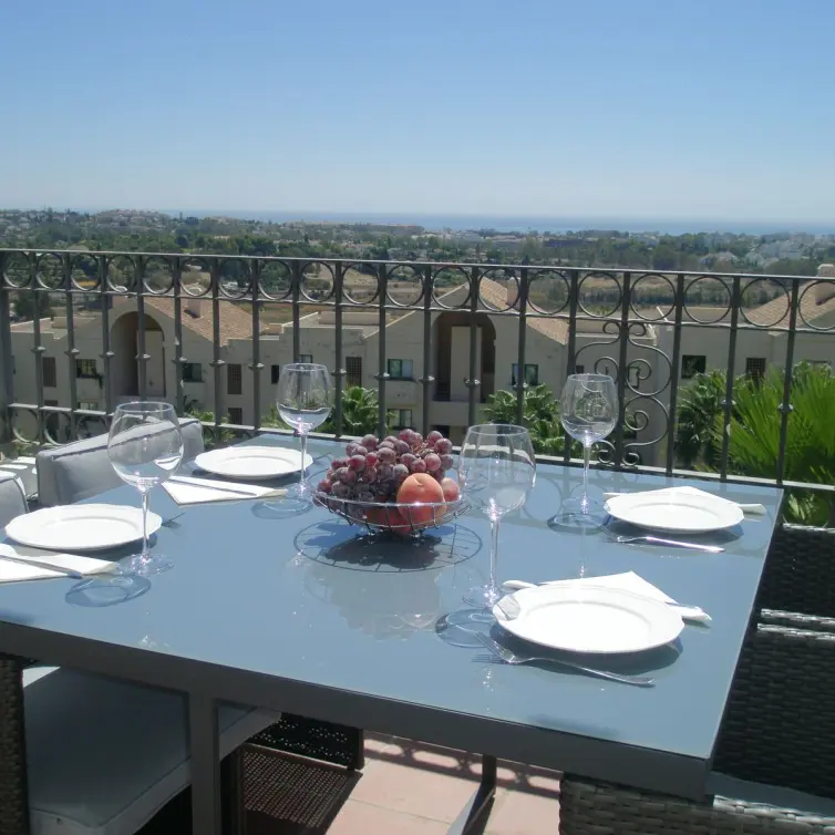 Sale of penthouse duplex in Benahavís