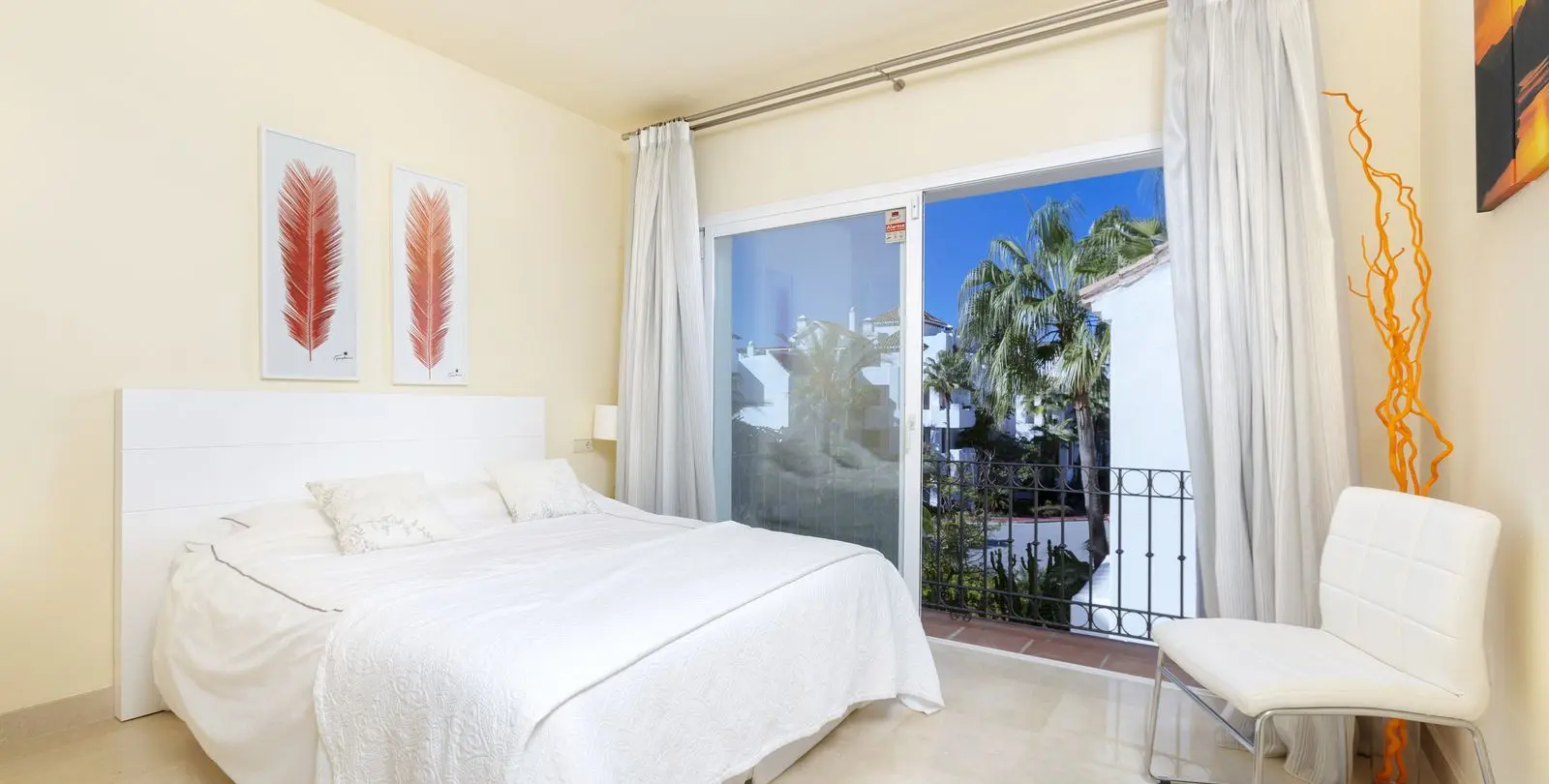 Sale of penthouse duplex in Benahavís 16