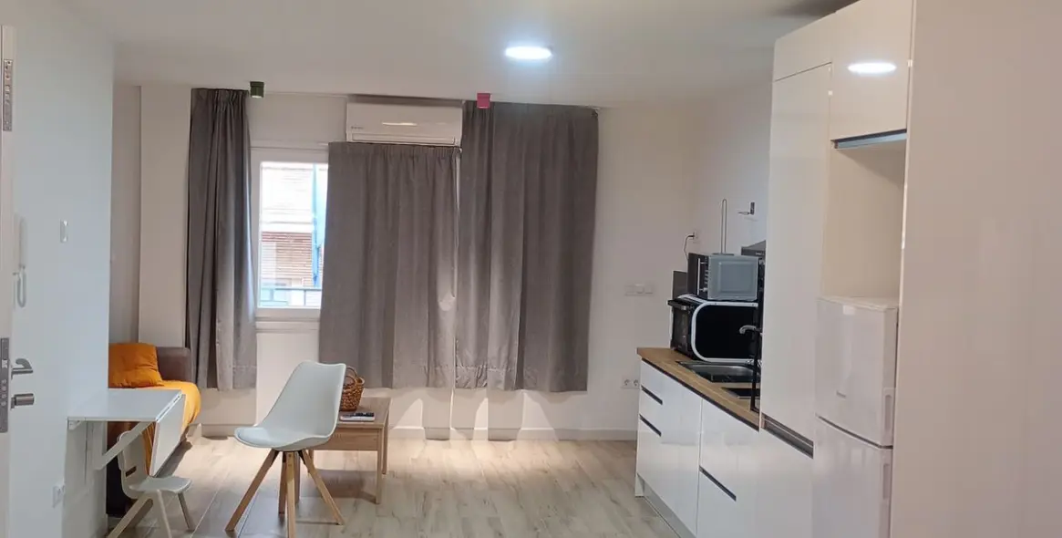 Sale of penthouse in La Trinidad 3