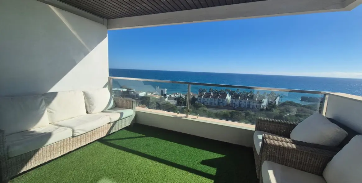 Продажа апартаментов на среднем этаже в Casares 6