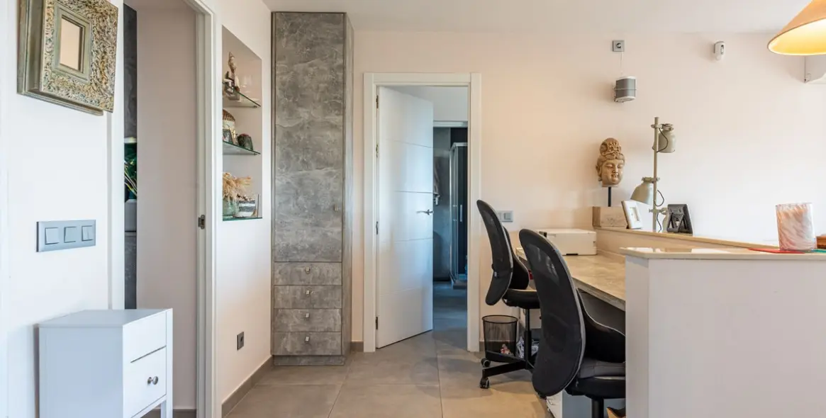 Продажа пентхауса в Los Almendros 9