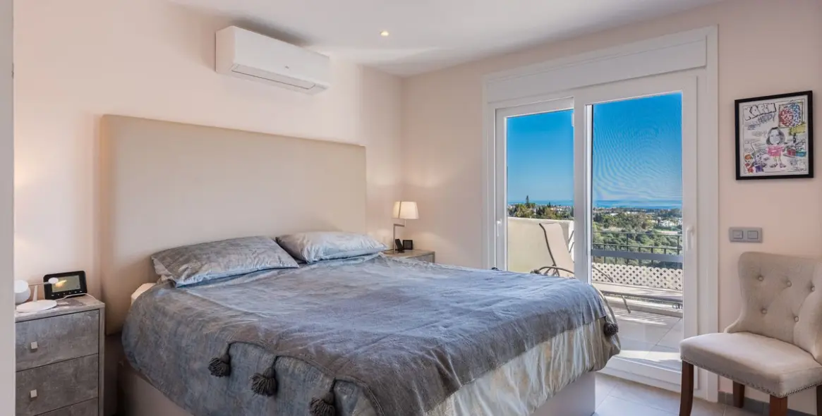 Продажа пентхауса в Los Almendros 10