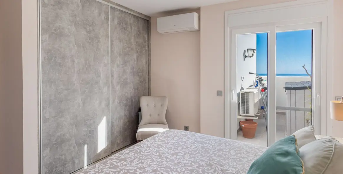 Продажа пентхауса в Los Almendros 14