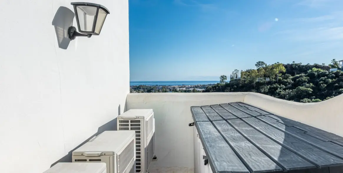 Продажа пентхауса в Los Almendros 16