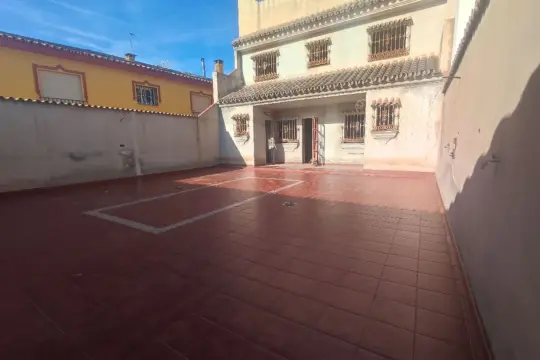 Image 6 thumb