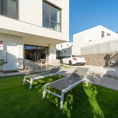 Продажа дома на две семьи в Riviera del Sol