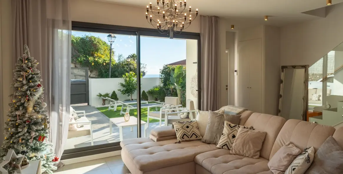 Sale of semi-detached house in Riviera del Sol 9