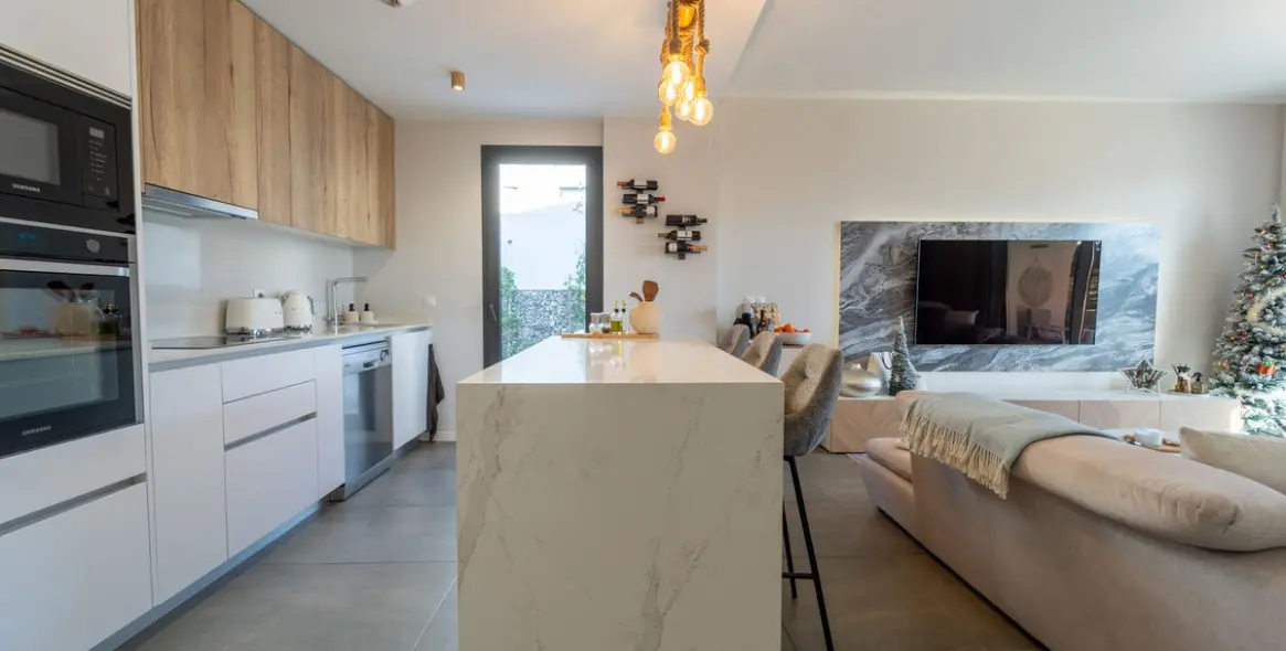 Sale of semi-detached house in Riviera del Sol 12