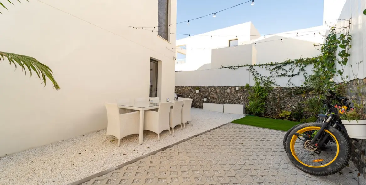 Продажа дома на две семьи в Riviera del Sol 25