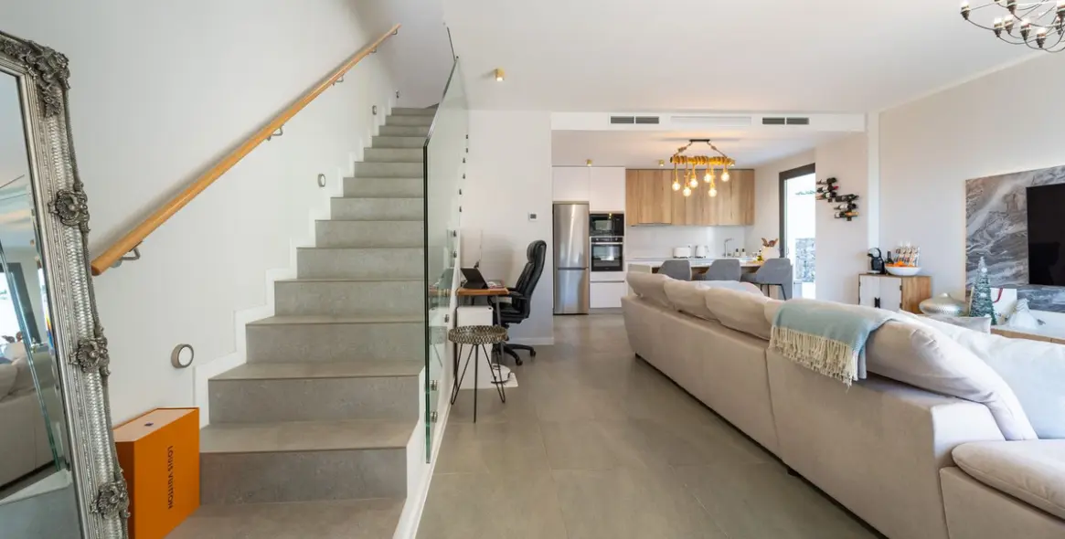 Продажа дома на две семьи в Riviera del Sol 49