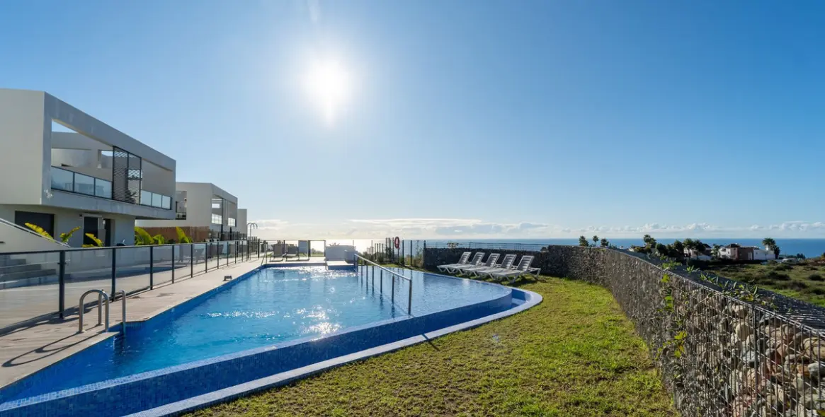 Продажа дома на две семьи в Riviera del Sol 53