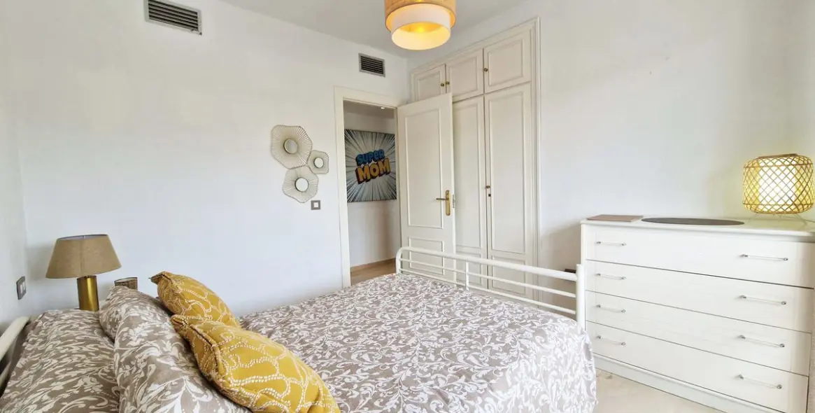 Sale of penthouse in Benalmadena Costa 34