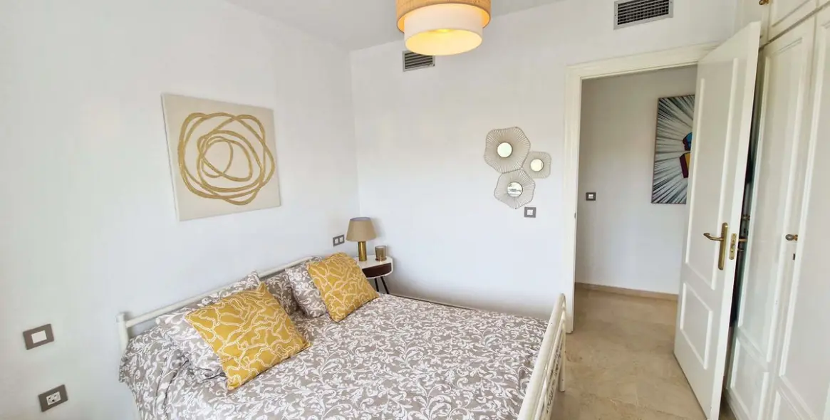 Sale of penthouse in Benalmadena Costa 35