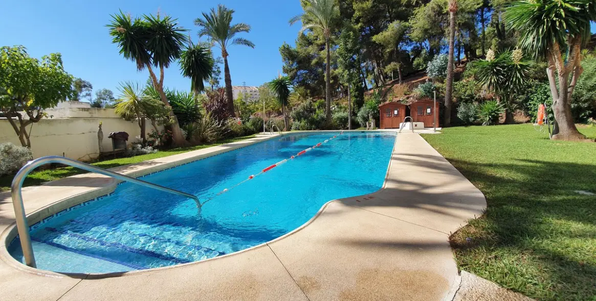 Sale of penthouse in Benalmadena Costa 38