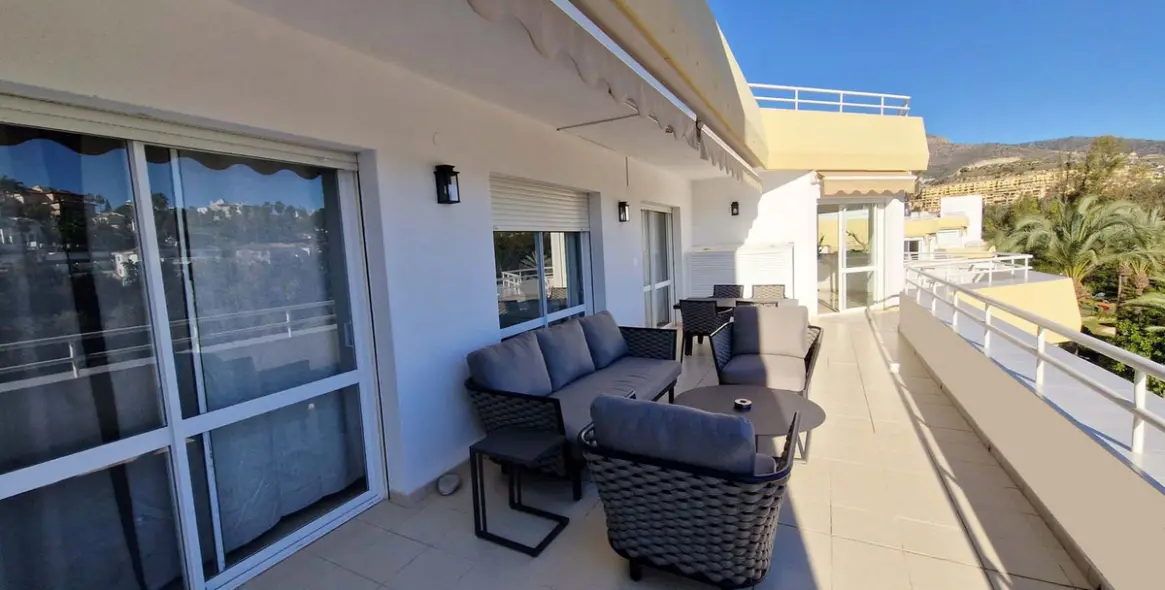 Sale of penthouse in Benalmadena Costa 48