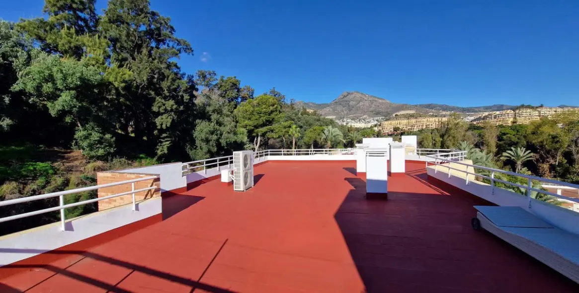 Sale of penthouse in Benalmadena Costa 53