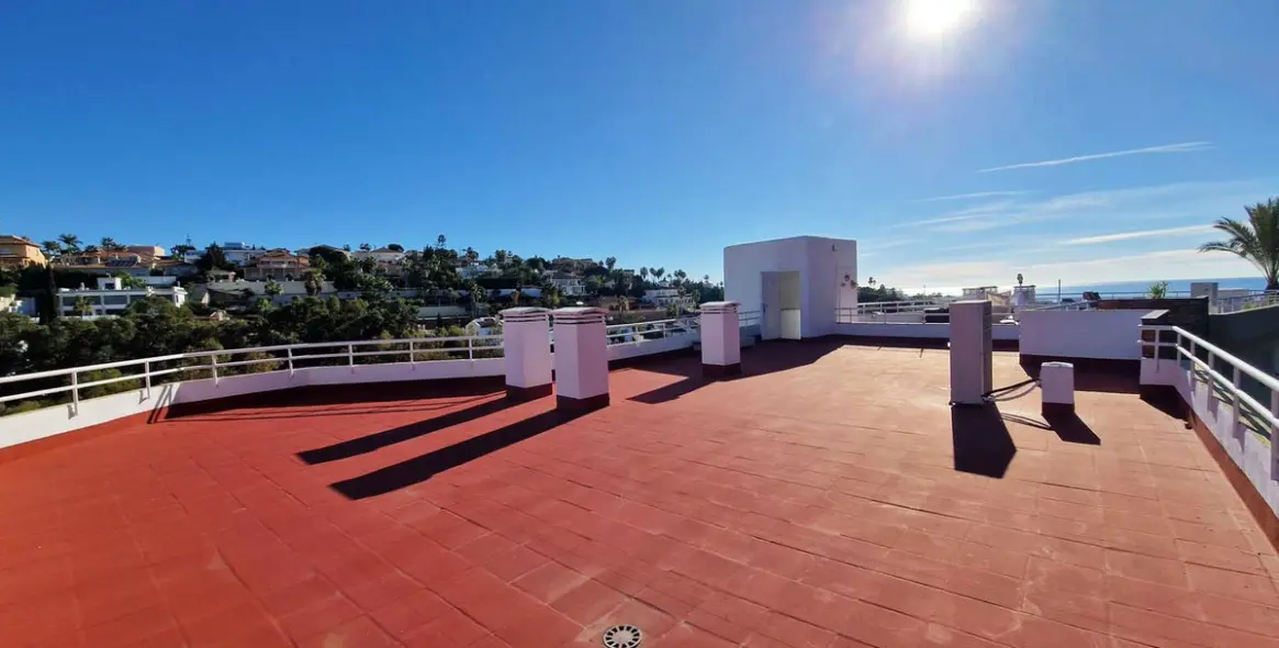 Sale of penthouse in Benalmadena Costa 55