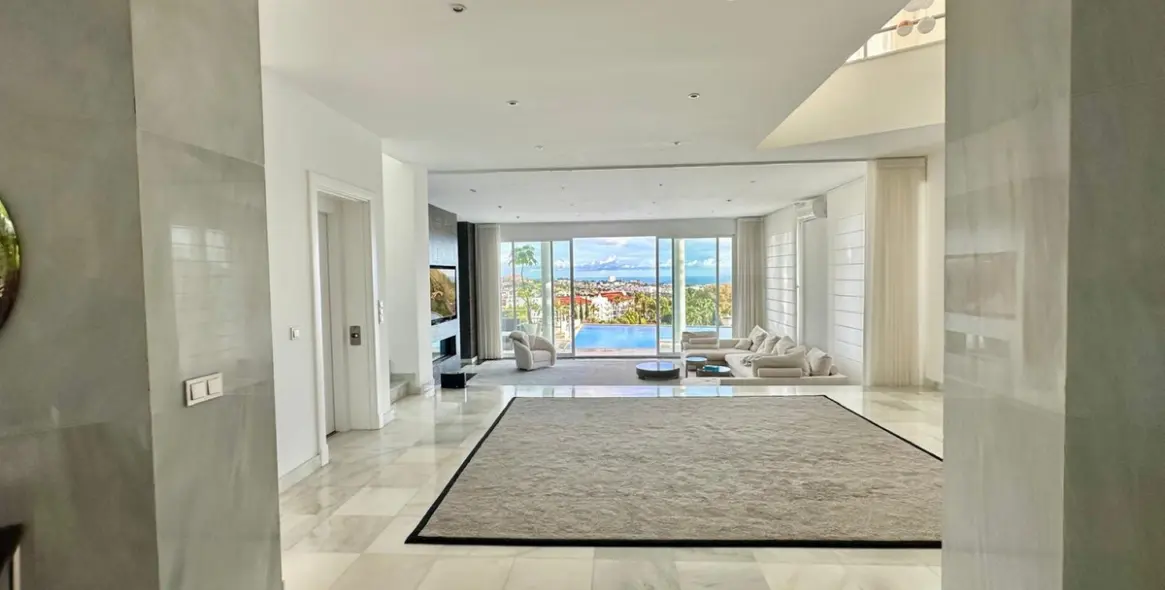 Продажа  отдельно стоящей виллы в Benahavís 3