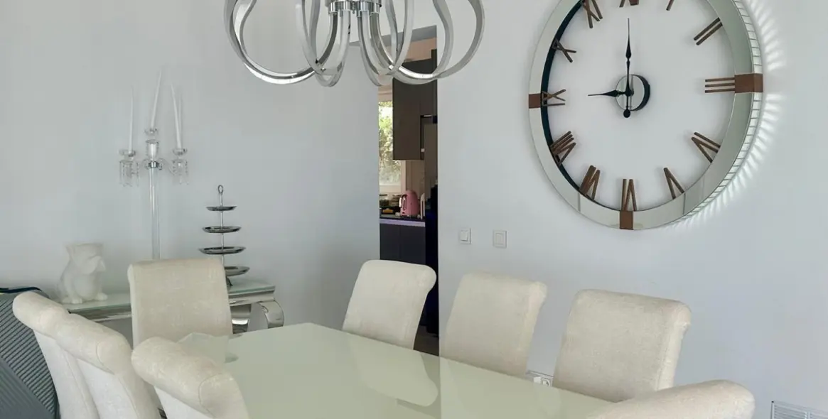 Продажа  отдельно стоящей виллы в Benahavís 14