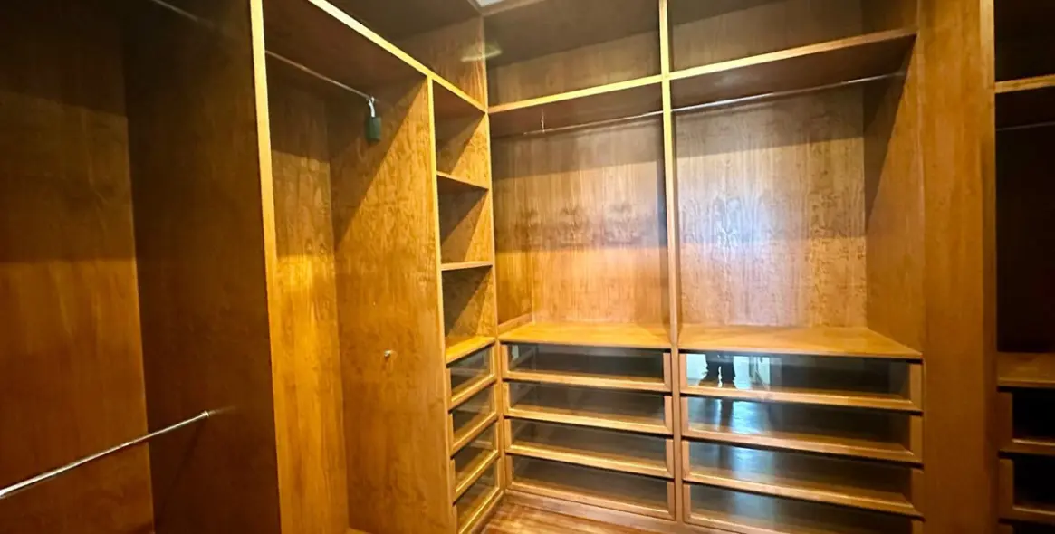 Продажа  отдельно стоящей виллы в Benahavís 27