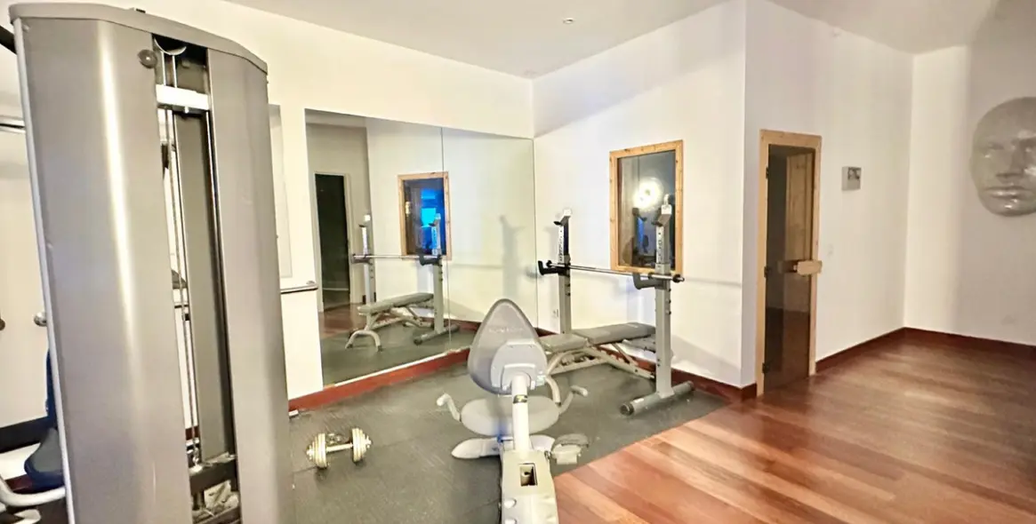 Продажа  отдельно стоящей виллы в Benahavís 21